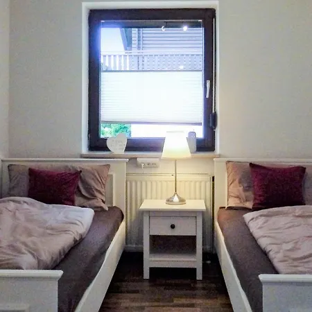 Apartment 2 Bedroom Cozy In
