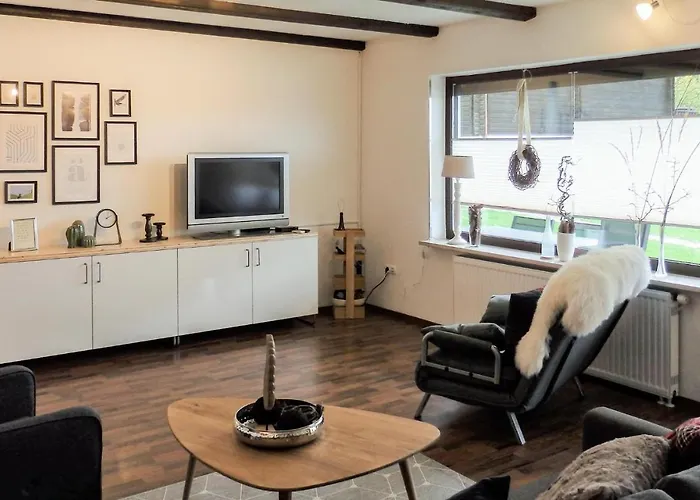 2 Bedroom Cozy In *