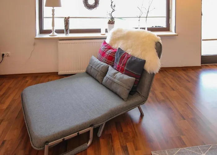 2 Bedroom Cozy In Arrach